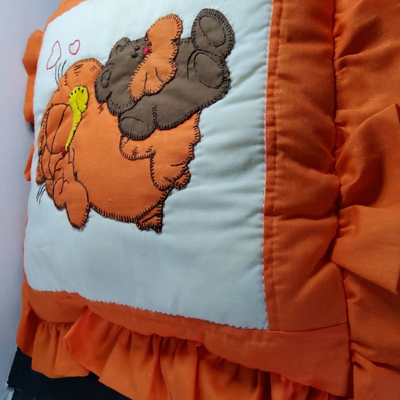 Vintage Garefield Pillow - Picture 4 of 5